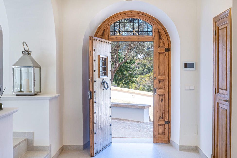 Preciosa casa señorial con piscina rodeada de exuberante naturaleza en Génova