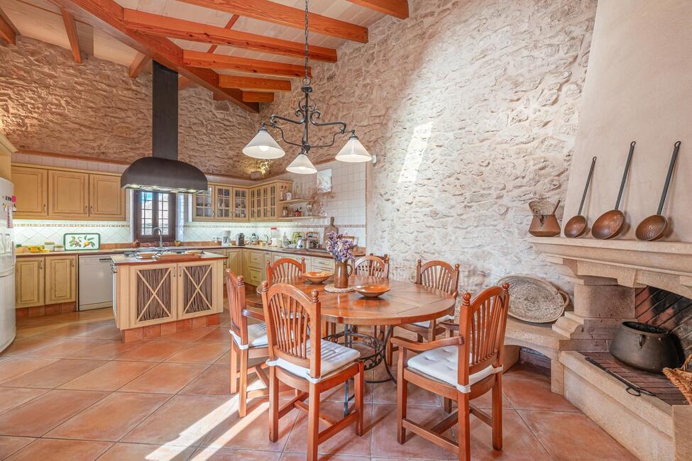 Hübsche Finca mit Ferienvermietungslizenz und Pool in Santanyí