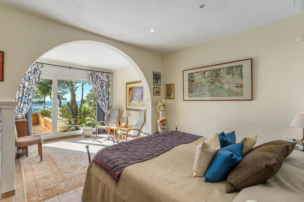 Tolles Reihenhaus in 1. Meereslinie mit spektakulärem Meerblick in Santa Ponsa