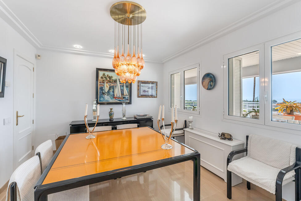 Elegante Villa mit Pool und tollem Meerblick in Bendinat