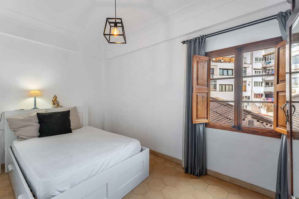 Komplett möbliertes 5-Schlafzimmer-Apartment in Palmas Innenstadt