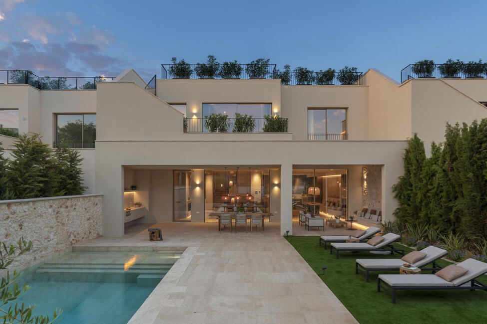 Luxuriöses Neubau-Chalet mit Pool in Strandnähe in Cala Figuera