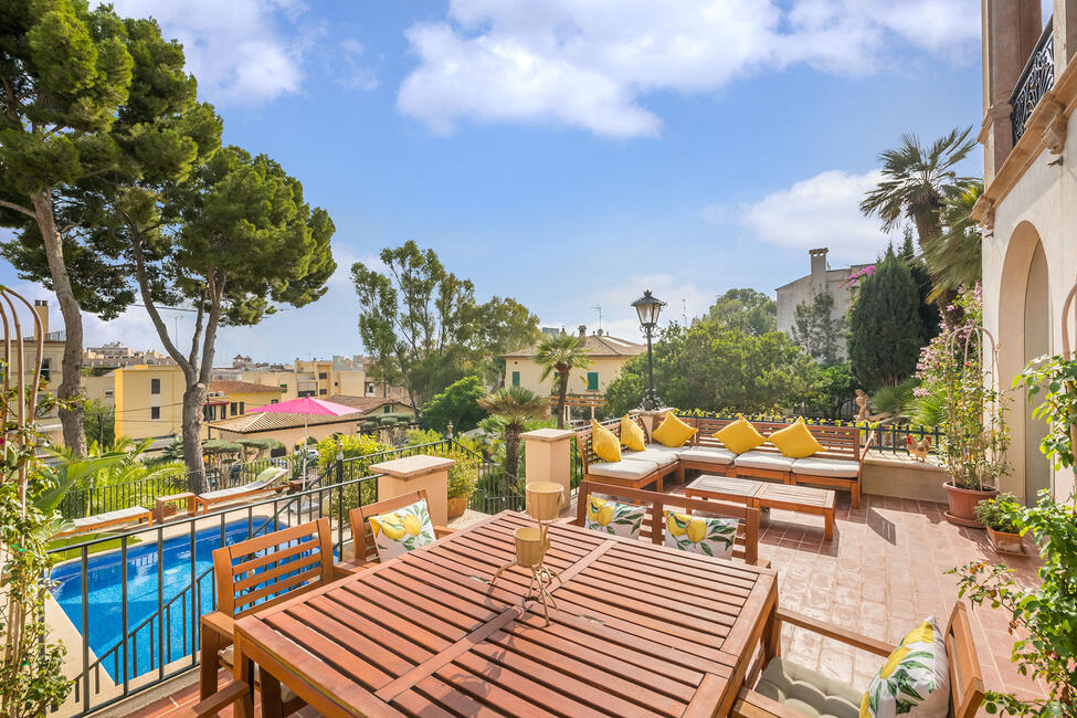 Wunderschöner Stadtpalast mit Pool und Hafenblick in Palma – Son Armadams