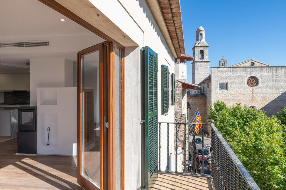 Hochwertig renoviertes Penthouse mit Bergblick in Alaró