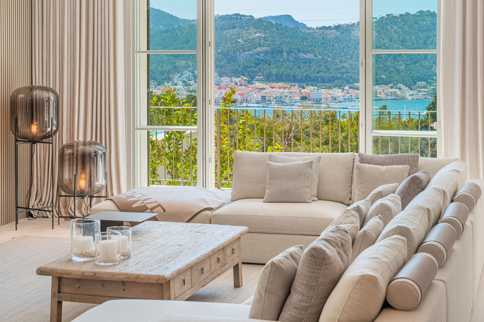 Luxurióse Neubau-Villa mit spektakulärem Meer- und Bergblick in Puerto Andratx