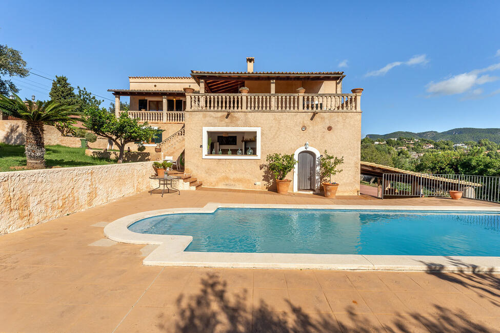 Fantastic country style villa with pool and panoramic views in Sa Coma de Bunyola