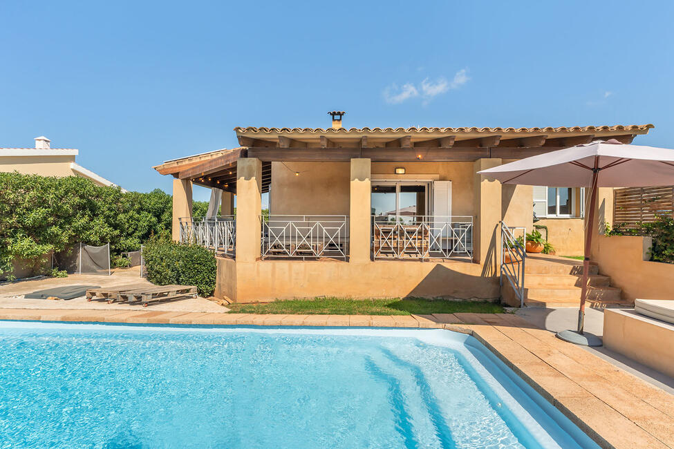 Sonniges Chalet mit Pool und Ferienvermietungslizenz in Sa Rápita