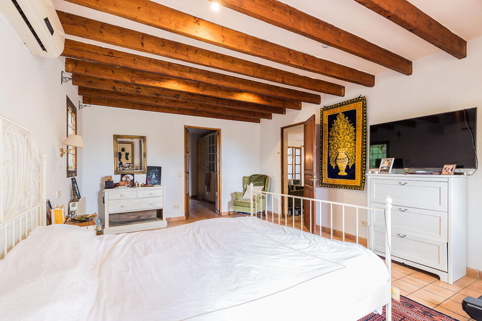 Multigenerational family finca with 11 rooms in Santa Maria del Cami