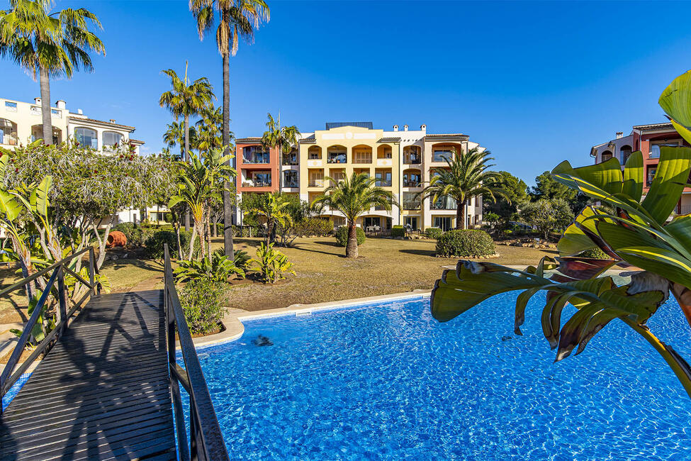 Attraktive Maisonette-Wohnung in einer luxuriösen Wohnanlage in Santa Ponsa