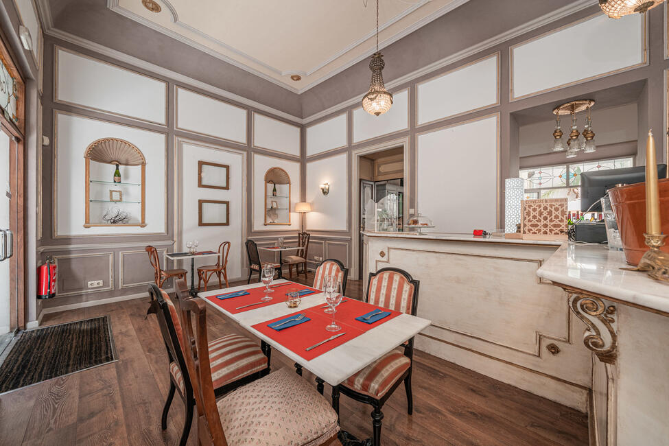 Traditionelles Herrenhaus mit eleganten Café und Pool in Sóller