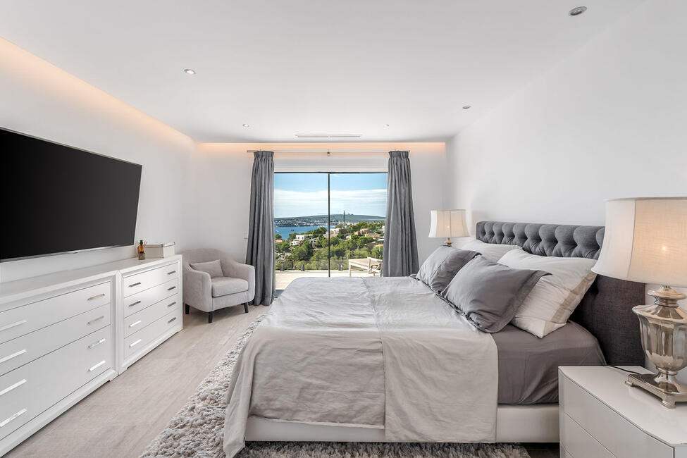 Aufwendig renovierte Villa mit fantastischem Meerblick in Costa d’en Blanes
