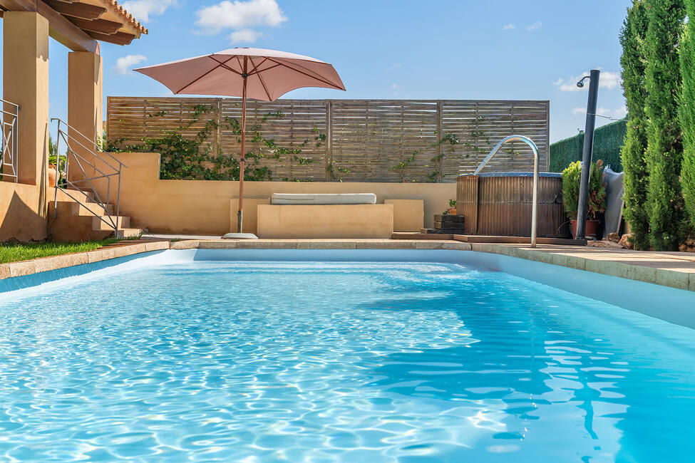 Sonniges Chalet mit Pool und Ferienvermietungslizenz in Sa Rápita