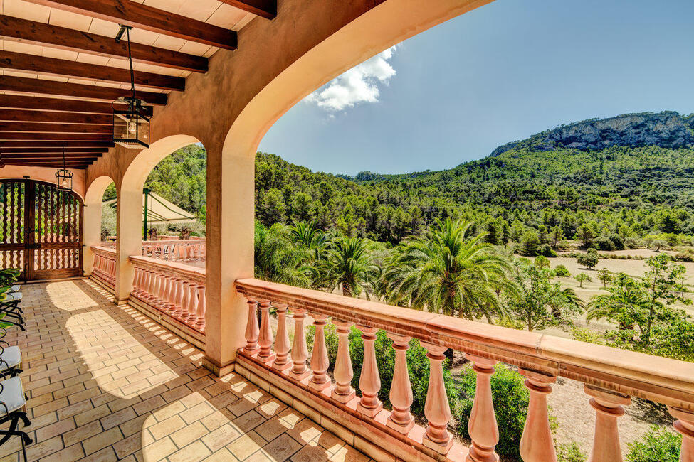 Wunderschöne Finca mit Bergblick und traumhaftem Pool in Bunyola