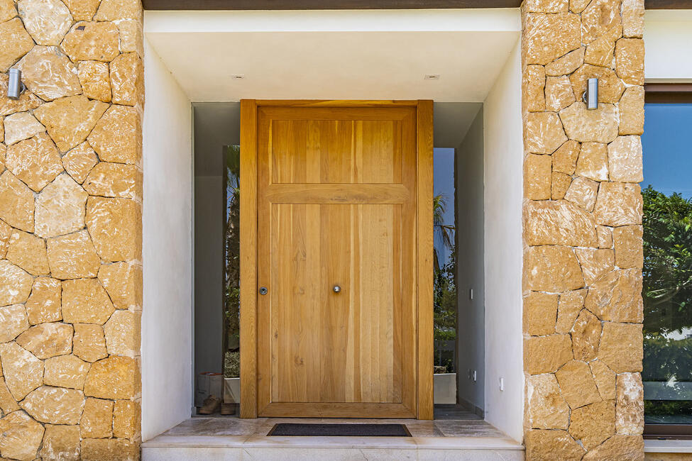 Sea view villa of the extra class - passive house in Nova Santa Ponsa