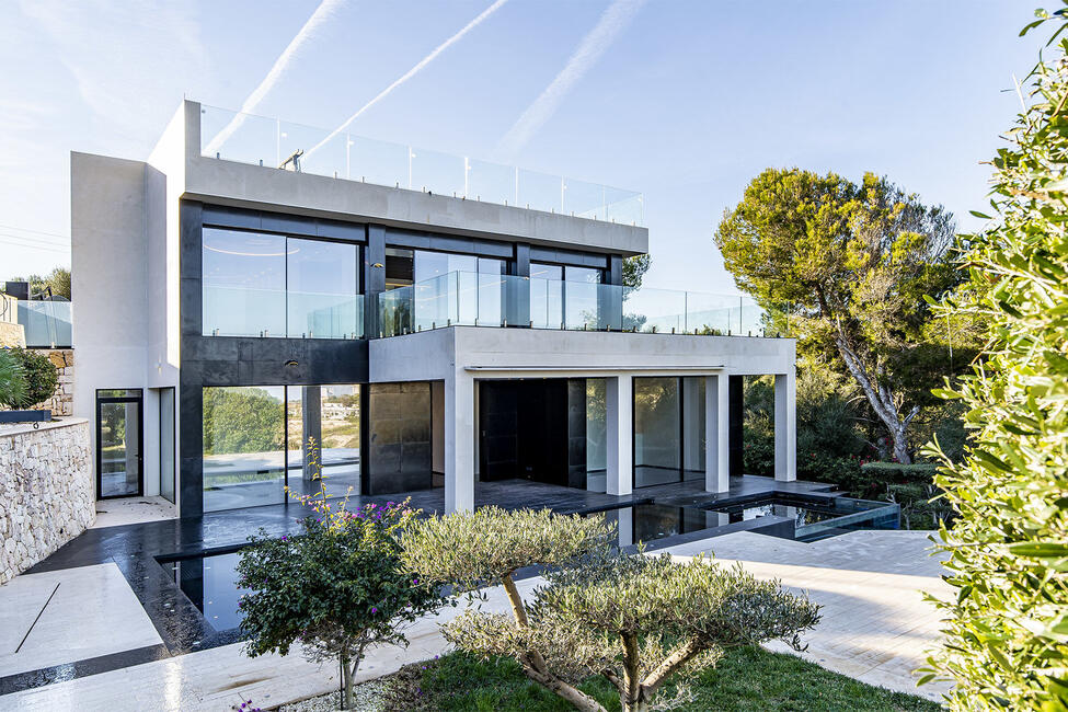 Meerblick Villa mit Pool und direkten Strandzugang in Cala Murada