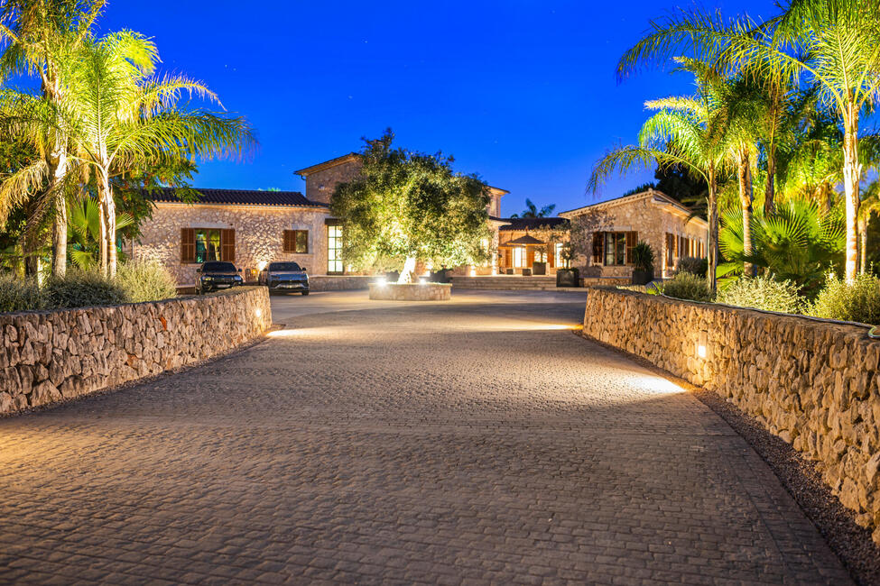Exklusive Finca mit viel Privatsphäre und Vermietungslizenz in Montuiri