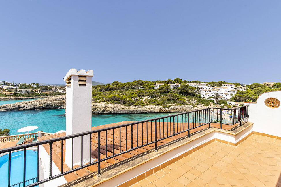 Schöne Villa in 1. Meereslinie mit Ferienlizenz in der Nähe von Porto Cristo