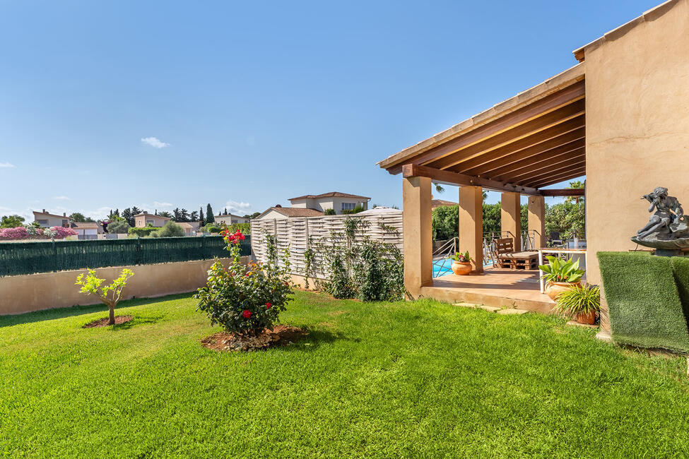 Sonniges Chalet mit Pool und Ferienvermietungslizenz in Sa Rápita