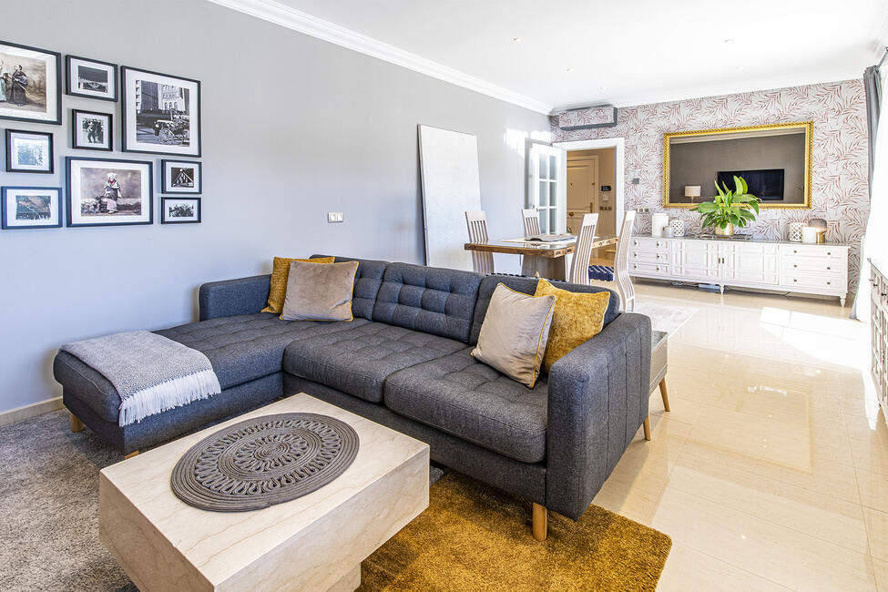Excellent villa with beautiful pool and garden in Sa Torre