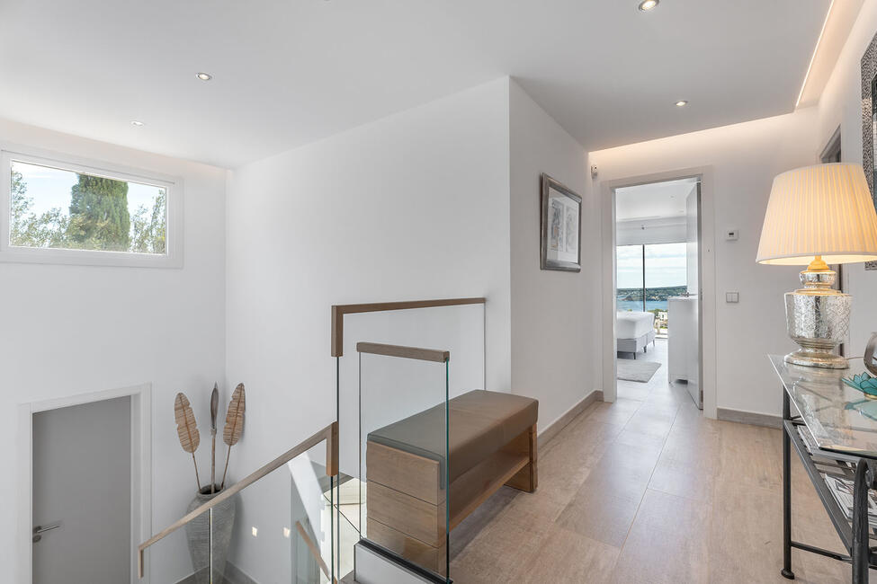 Aufwendig renovierte Villa mit fantastischem Meerblick in Costa d’en Blanes