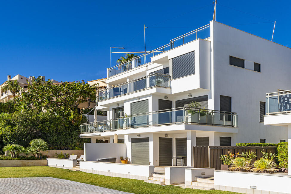 Traumhaftes Erdgeschoss-Apartment in 1. Meereslinie in Puerto Andratx