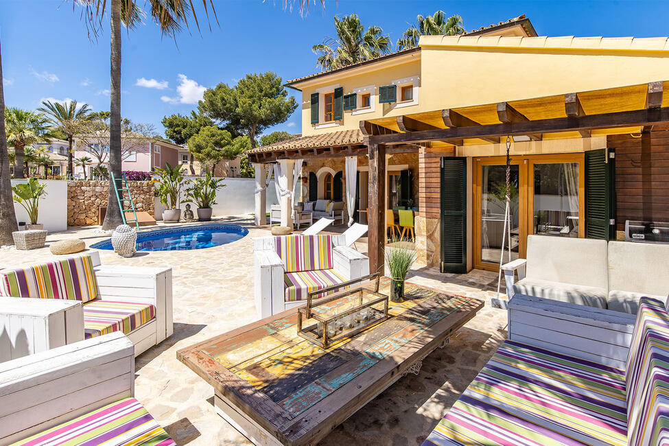 Luxurious renovated villa with private pool in beautiful residential complex in Nova Santa Ponsa