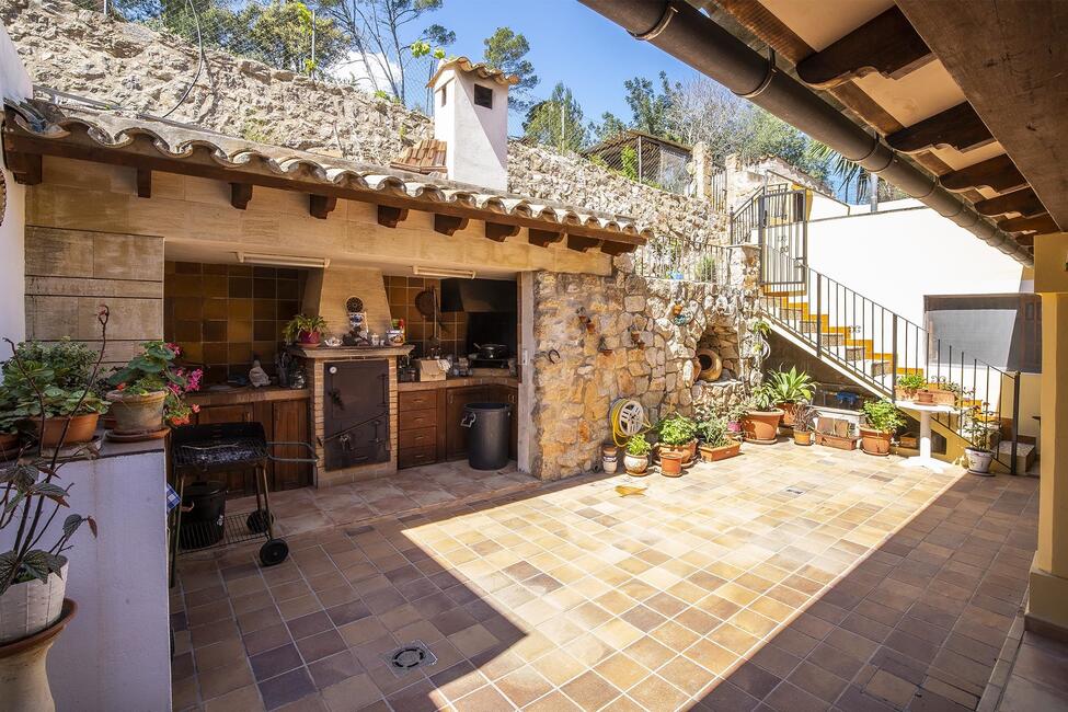 Mallorquinisches Chalet mit Bergblick in Andratx