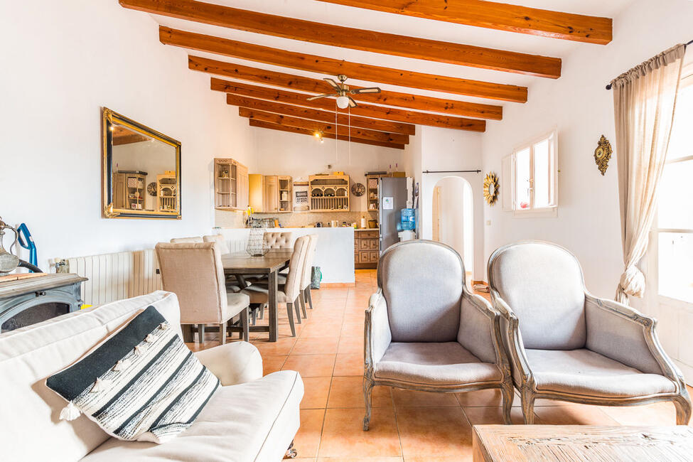 Multigenerational family finca with 11 rooms in Santa Maria del Cami