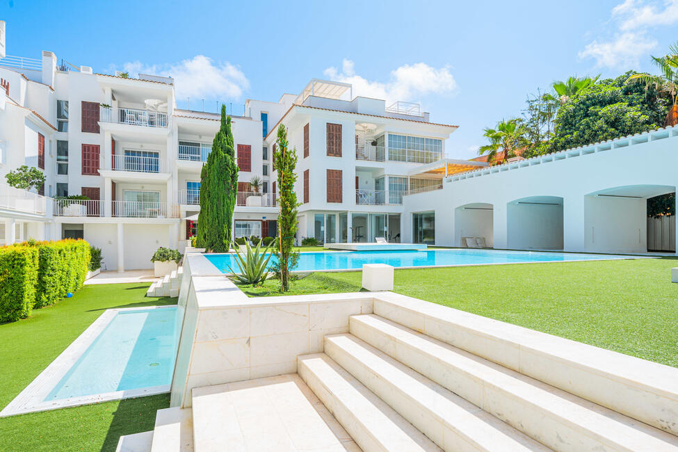 Luxuriöses Erdgeschoss-Apartment mit Gemeinschaftspool in Porto Cristo