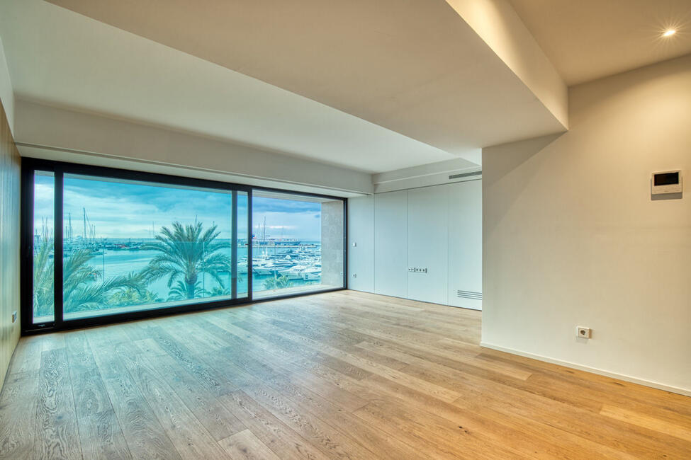 Luxus-Apartment in erster Meereslinie mit Meerblick in Palma