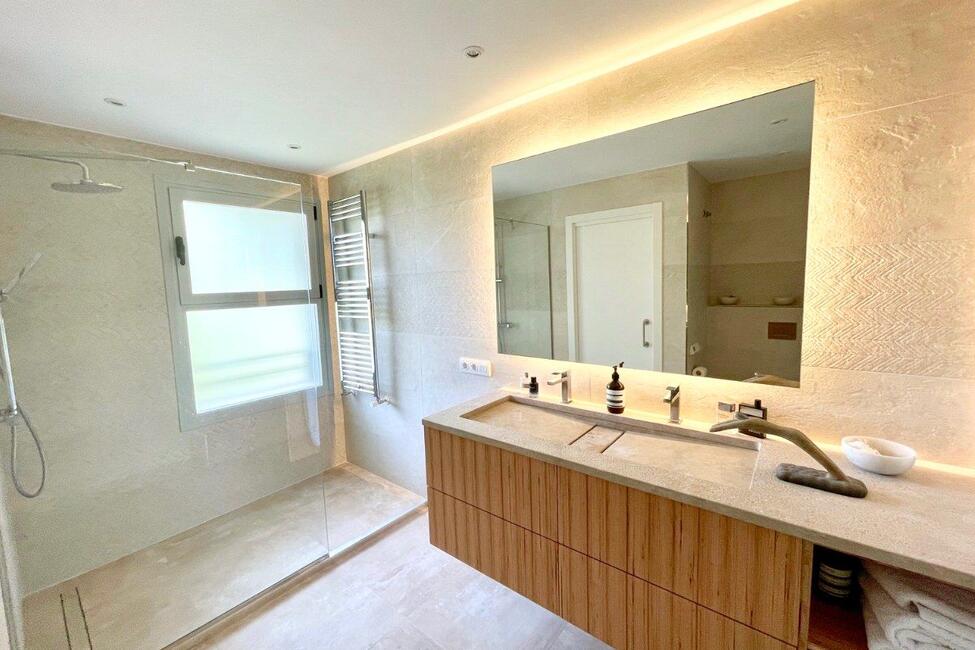 Villa mit Pool und mediterranem Garten in Sol de Mallorca