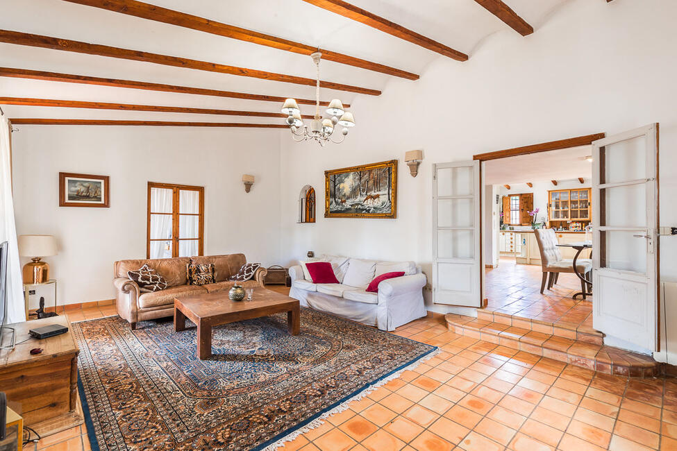 Multigenerational family finca with 11 rooms in Santa Maria del Cami