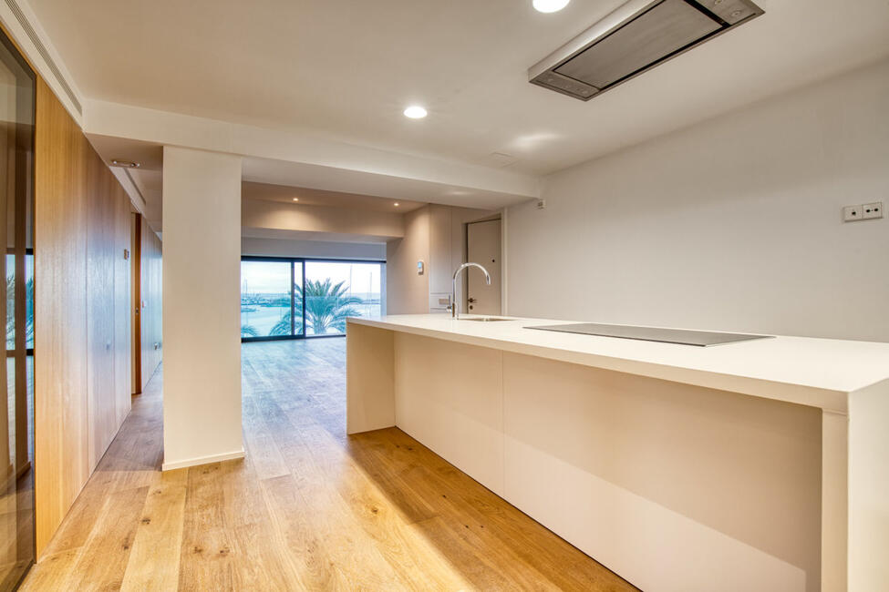 Luxus-Apartment in erster Meereslinie mit Meerblick in Palma