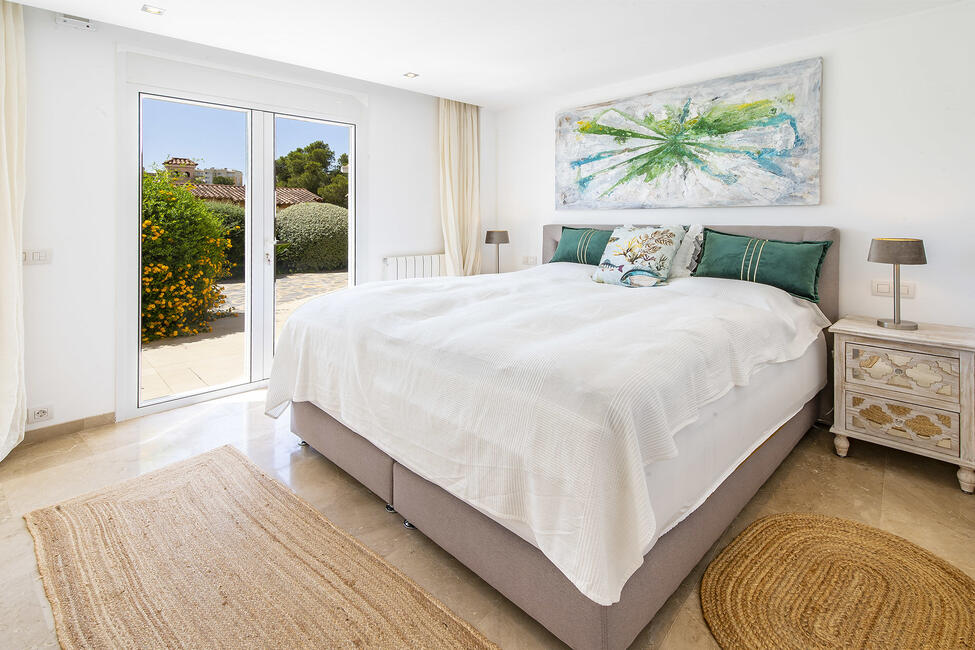 Modernes Erdgeschoss-Apartment mit grosser Terrasse in Cas Catala