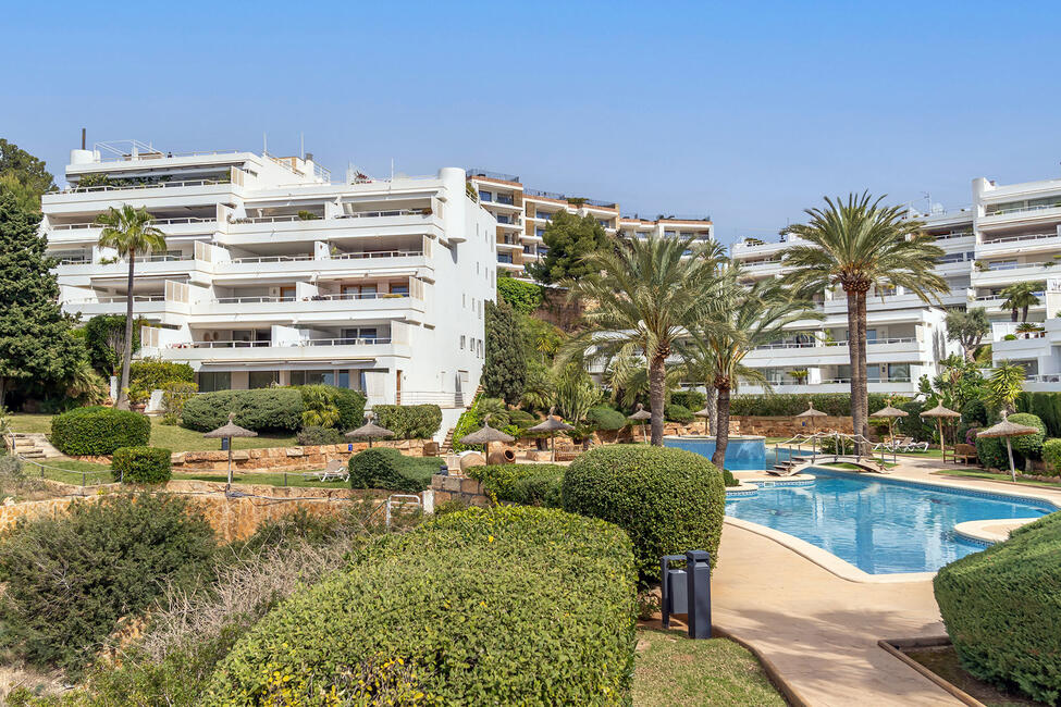 Fantastic apartment with sea views near the beach in Portals Nous