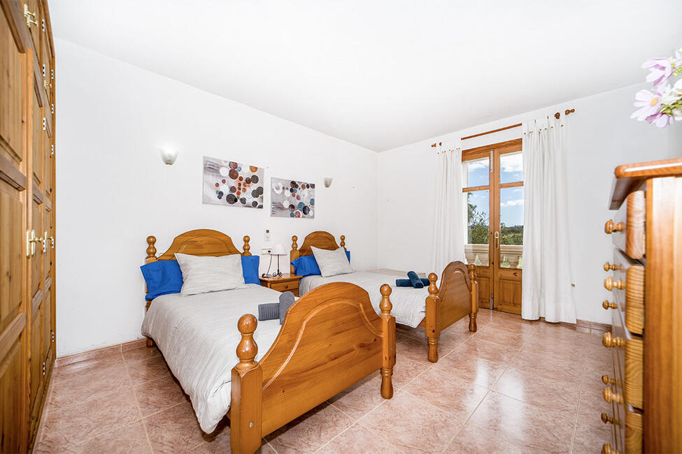 Charmante Naturstein-Finca mit Pool in Campos