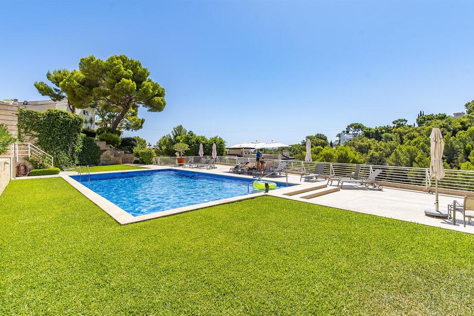 Tolles Apartment mit herrlichem Meerblick und Gemeinschaftspool in Cas Catalá