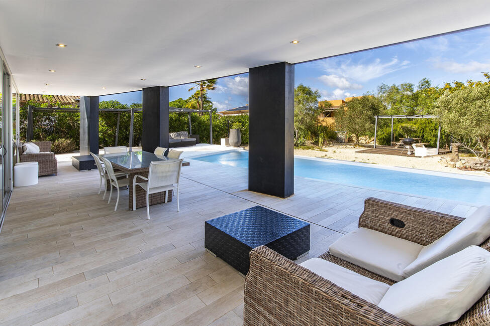 Moderne Villa mit Pool und Ferienvermietungslizenz in Sa Torre