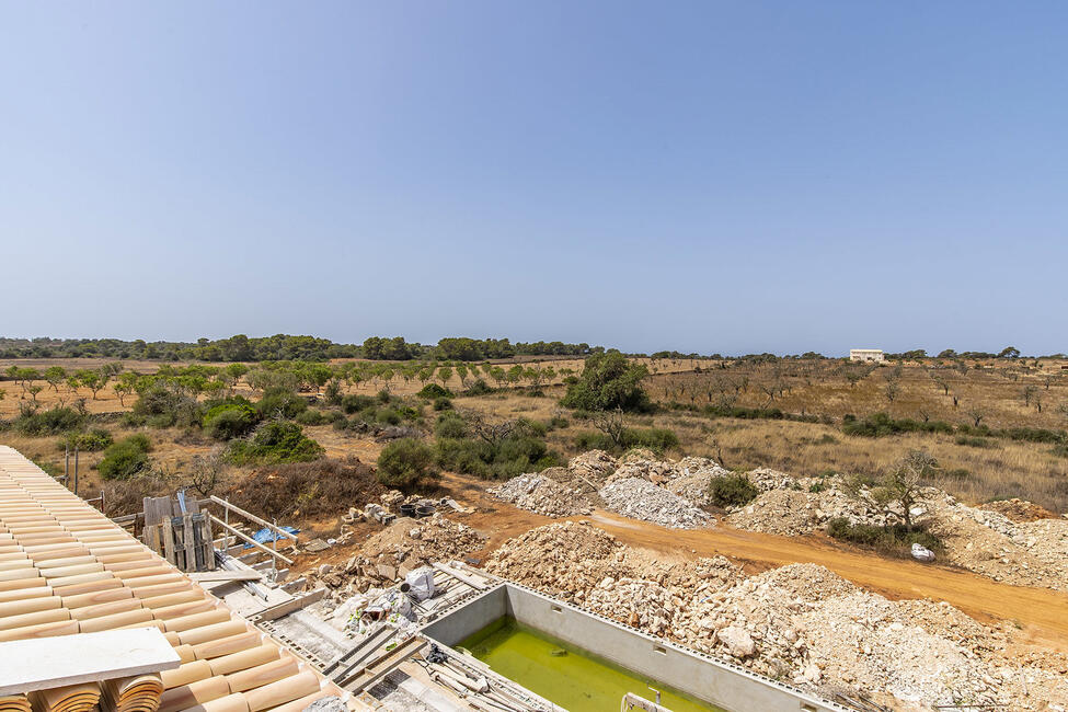Extravagante Neubau-Finca mit Pool in ruhiger Lage bei Ses Salines