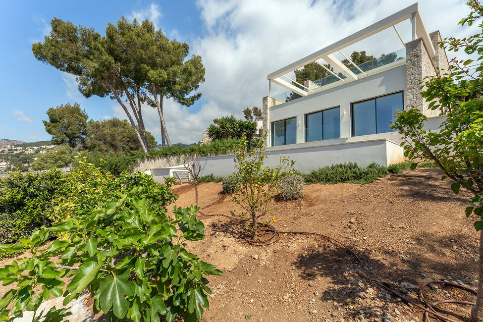 Elegant newly built villa with fantastic sea views in Portals Nous