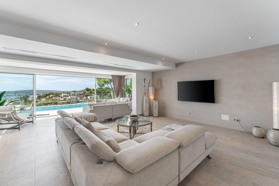 Aufwendig renovierte Villa mit fantastischem Meerblick in Costa d’en Blanes