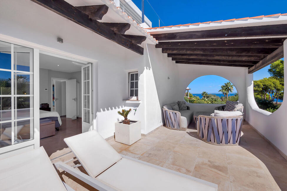 Villa in 2. Meereslinie mit fantastischem Meerblick in Sol de Mallorca