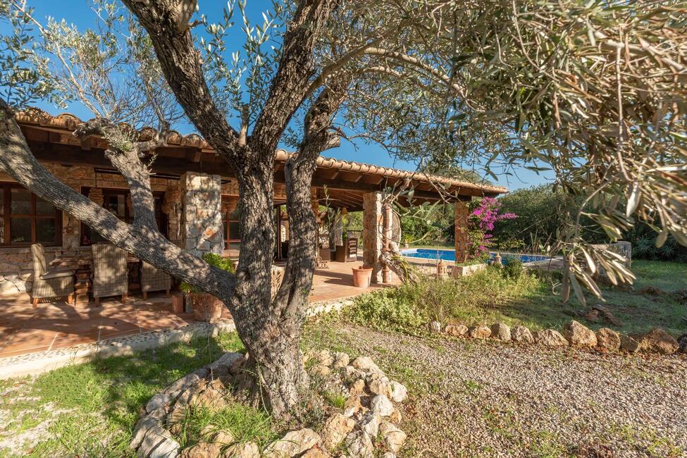 Charming finca near the beach with pool in Puerto Pollensa