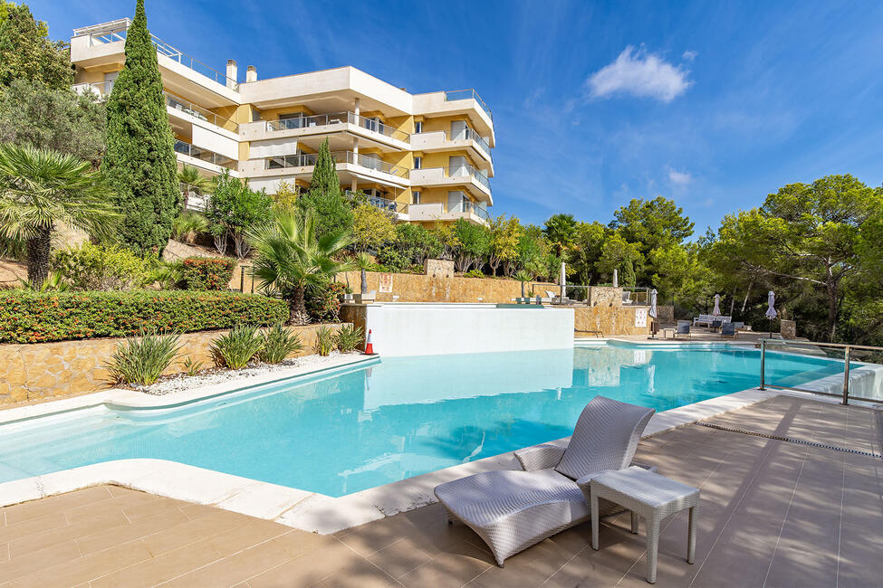 Top renoviertes Apartment mit sonniger Terrasse & Gemeinschaftspool in Sol de Mallorca