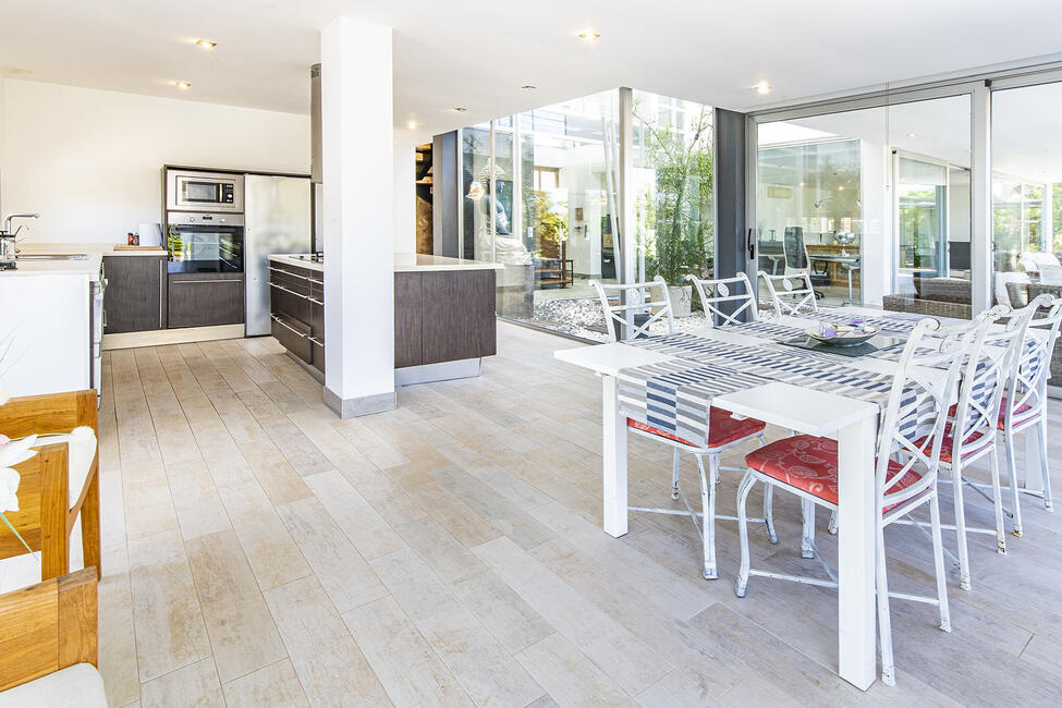 Moderne Villa mit Pool und Ferienvermietungslizenz in Sa Torre