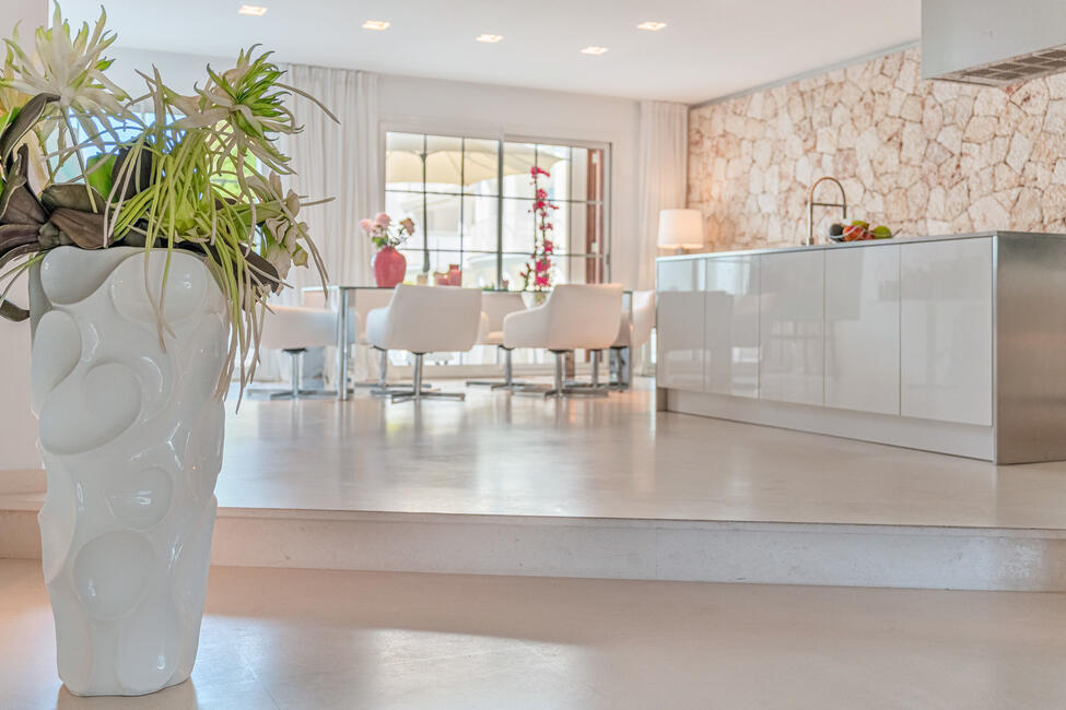 Luxuriöses Erdgeschoss-Apartment mit Gemeinschaftspool in Porto Cristo
