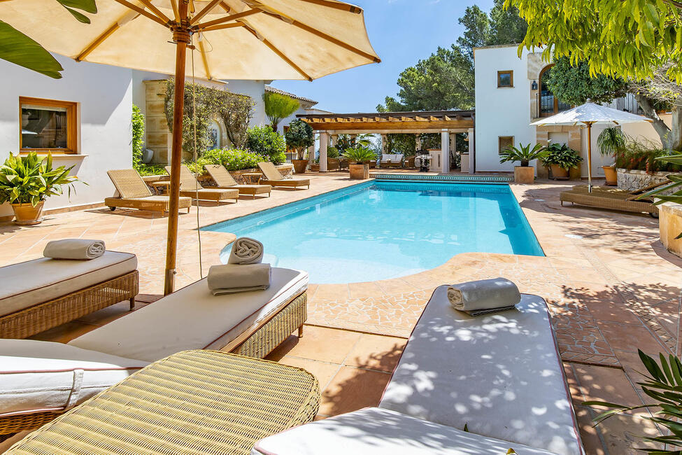 Einzigartige Luxusvilla mit unvergleichbarem Meer- und Hafenblick in Puerto Andratx