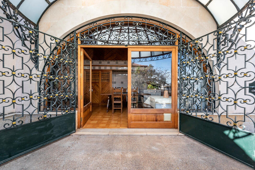 Wundervolle Villa im mallorquinischen Stil in Palma
