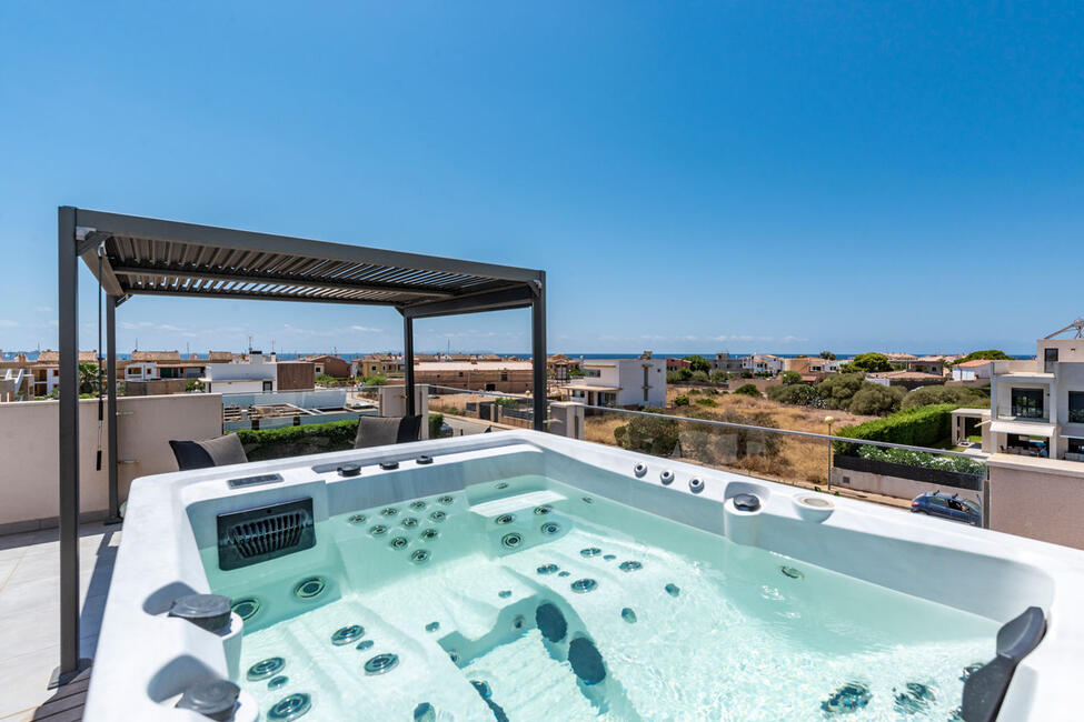 Villa moderna con piscina y vistas al mar en Sa Rapita - cerca de Es Trenc