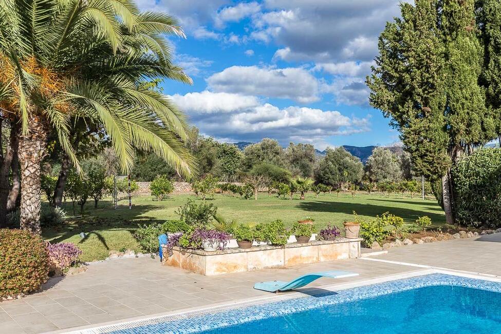 Precioso chalet con piscina y jardín en Palmanyola